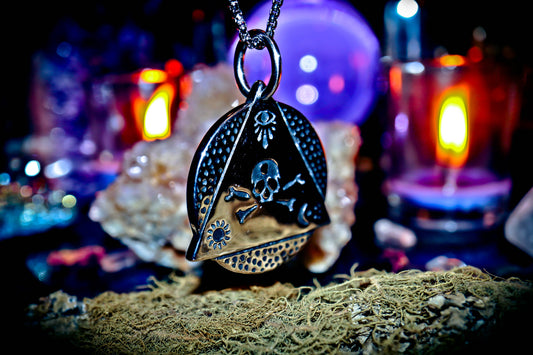 Illuminati All Seeing Eye Double-Sided Amulet Necklace with Chain!
